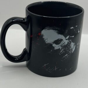 The walking dead 29-5 Black zombie Skull Mug
